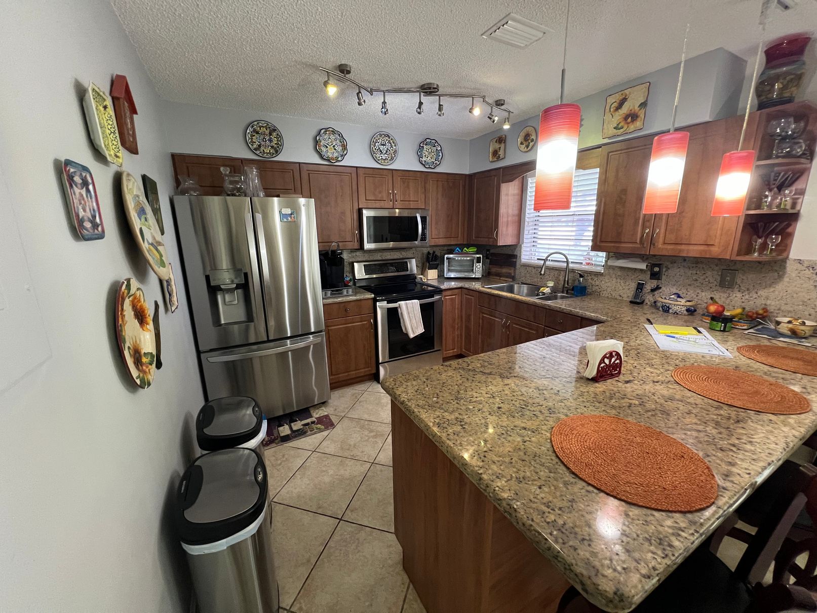 Kitchen before renovation