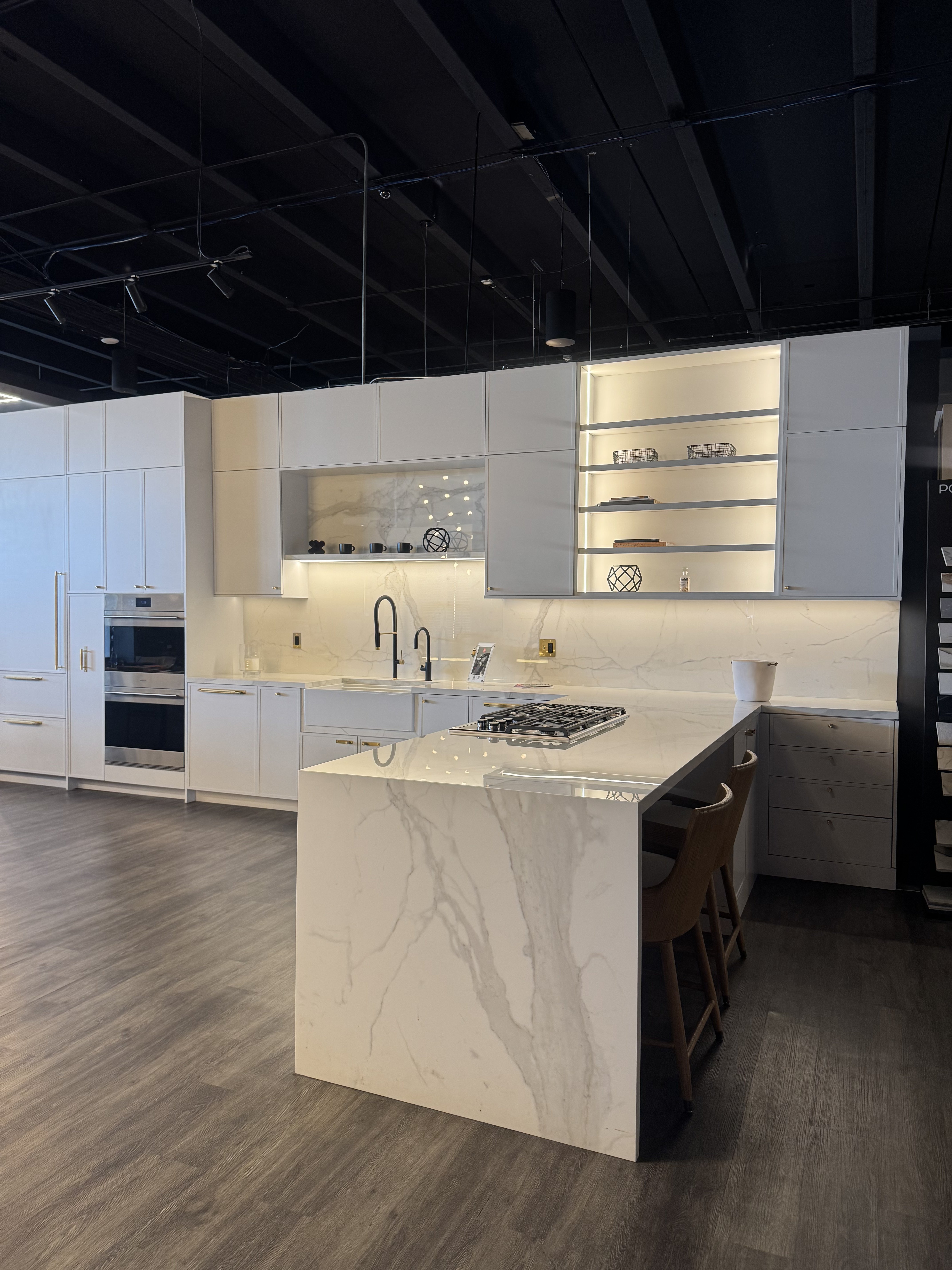Showroom kitchen display - white marble